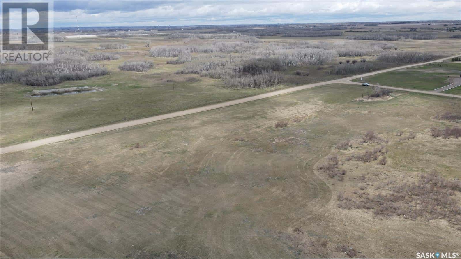 1 South Country LANE — Dundurn Rm No. 314, Saskatchewan - Photo 4 of 9