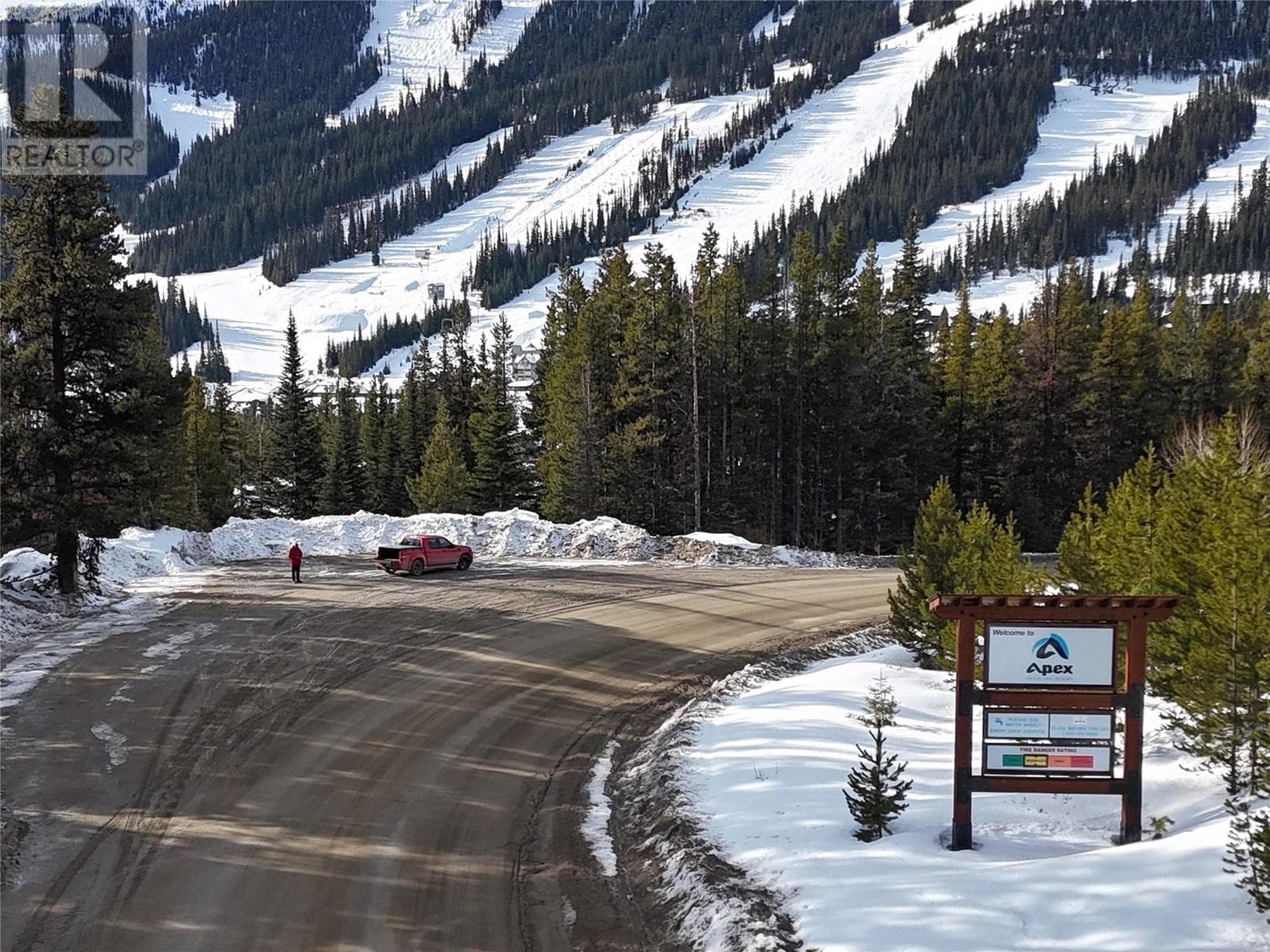 330 Strayhorse Road Unit# 205 — Apex Mountain, British Columbia - Main photo