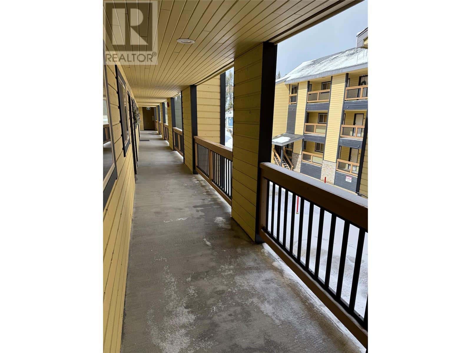 330 Strayhorse Road Unit# 205 — Apex Mountain, British Columbia - Photo 4 of 33