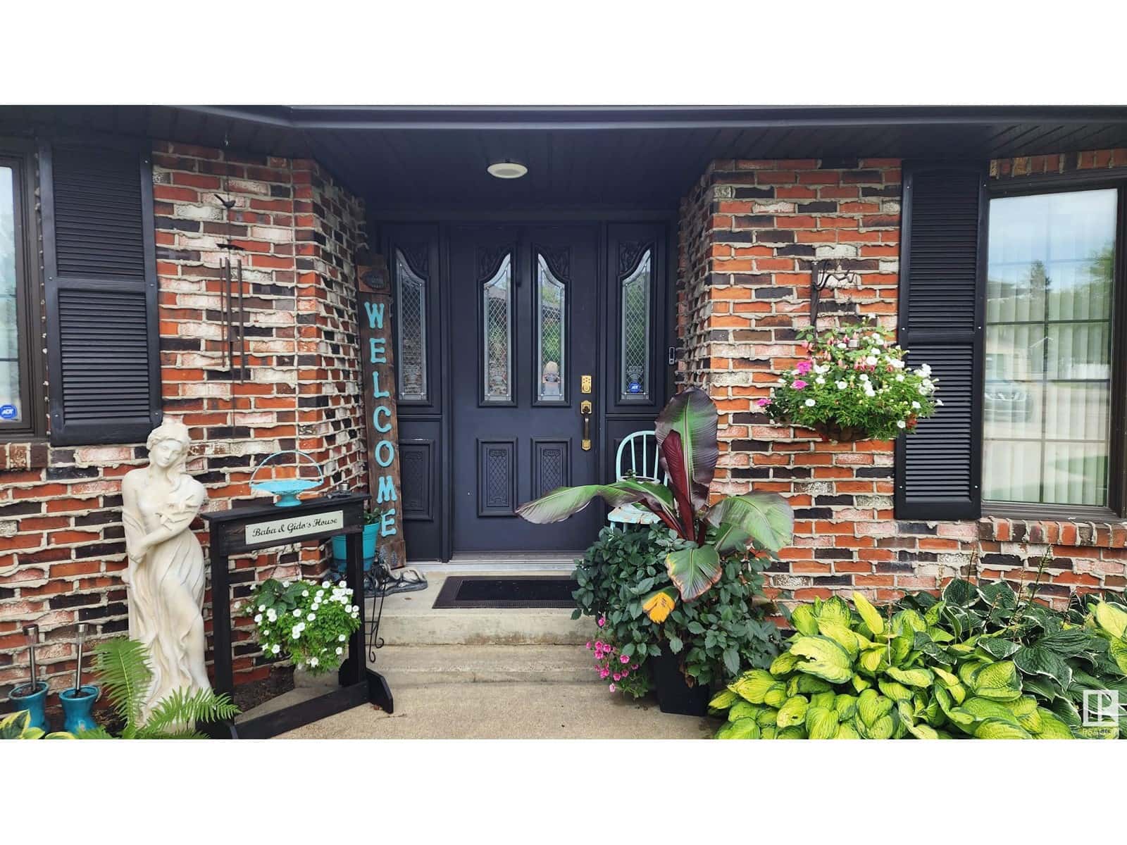 5307 Ravine DR — Elk Point, Alberta - Photo 3 of 68