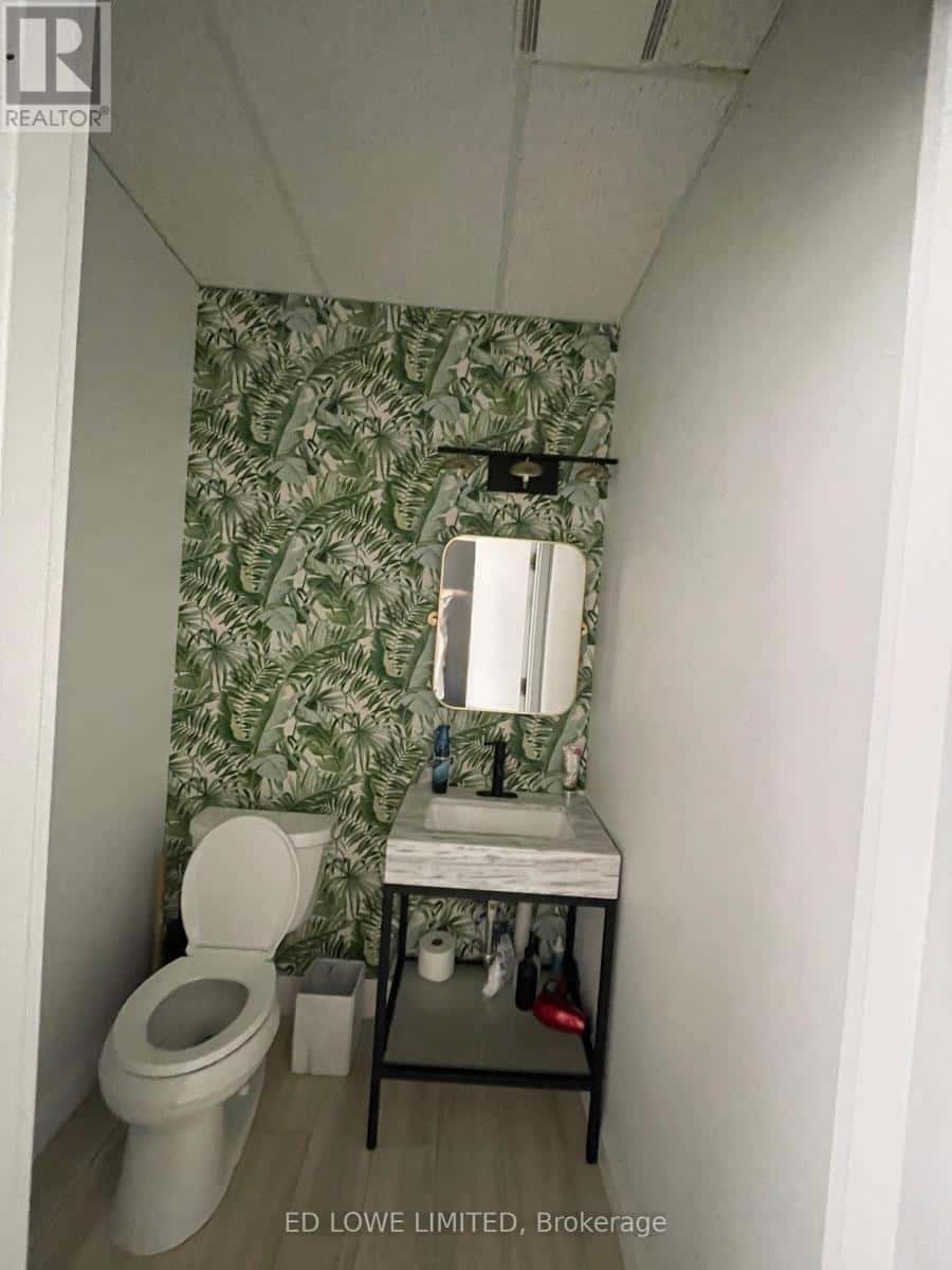 200 - 91 DUNLOP STREET E — Barrie (Lakeshore), Ontario - Photo 3 of 11