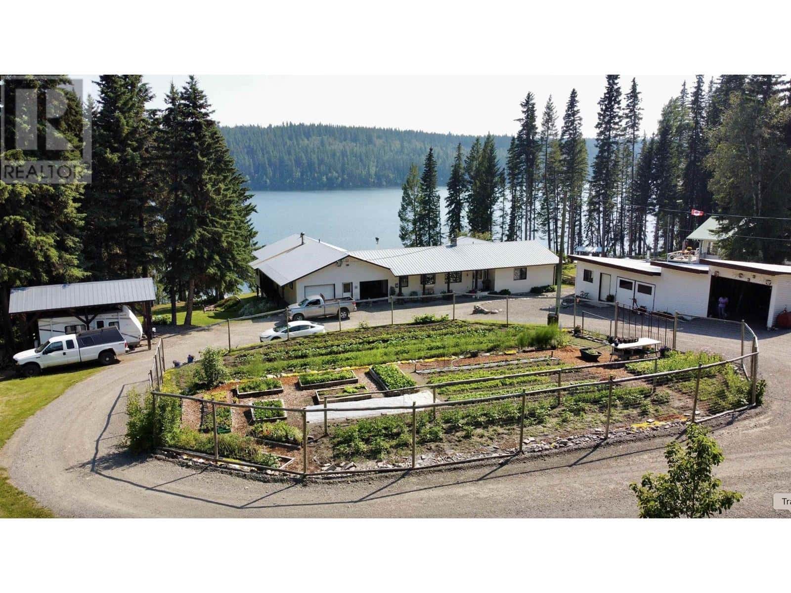 5790 TIMOTHY LAKE ROAD — Lac La Hache, British Columbia - Photo 3 of 40