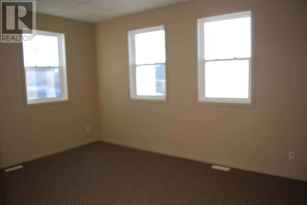 3, 4616 47 Avenue — Rocky Mountain House, Alberta - Photo 3 of 9