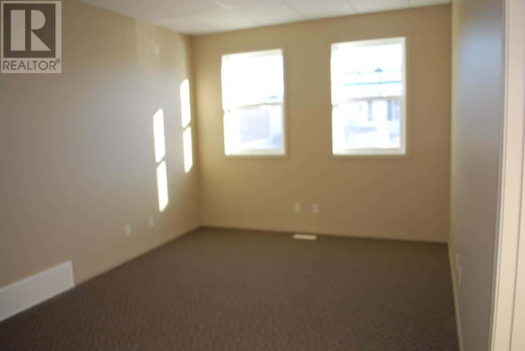 3, 4616 47 Avenue — Rocky Mountain House, Alberta - Photo 4 of 9