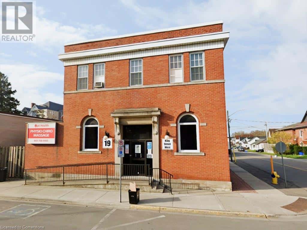 19 KING Street W — Hagersville, Ontario - Photo 2 of 29