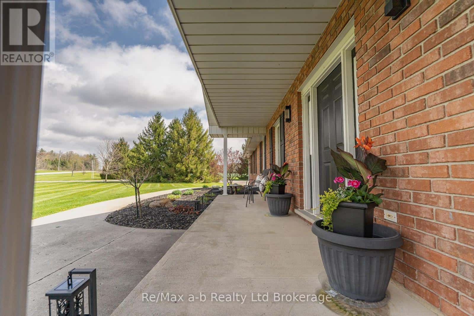 10884 PLANK ROAD — Bayham, Ontario - Photo 5 of 41