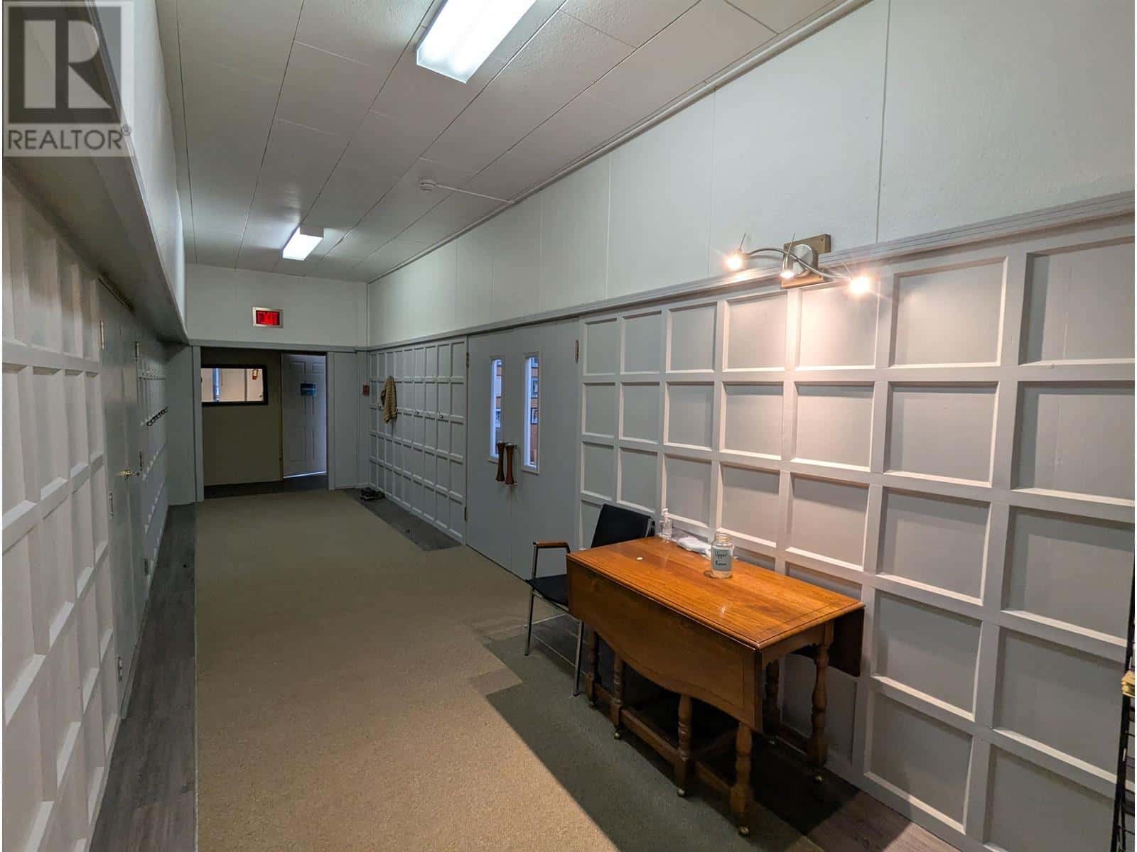 3889 8TH AVENUE — Smithers, British Columbia - Photo 5 of 39