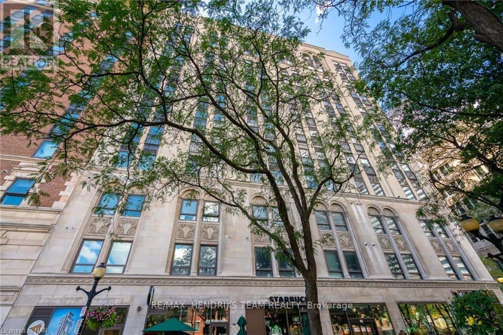 LPH10 - 112 KING STREET E — Hamilton (Beasley), Ontario - Photo 3 of 44