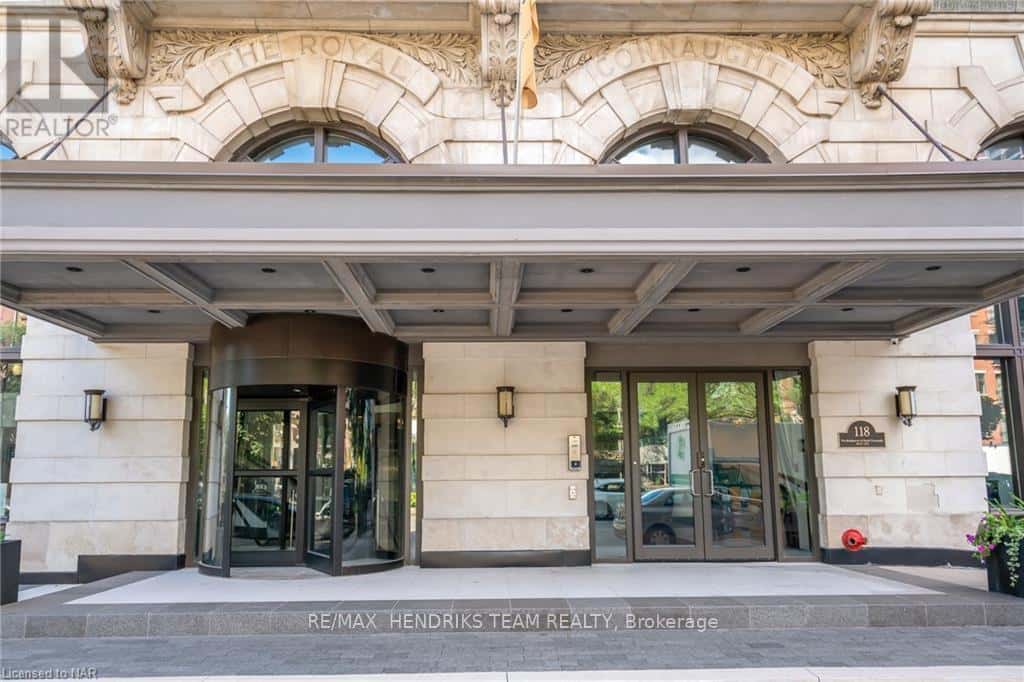 LPH10 - 112 KING STREET E — Hamilton (Beasley), Ontario - Photo 4 of 44