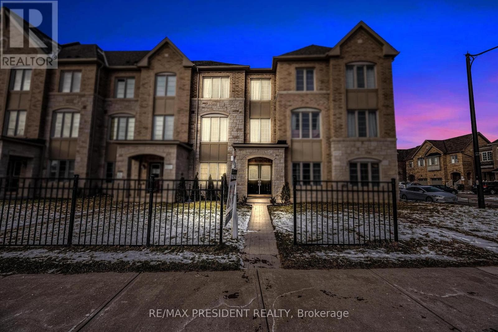 8575 FINANCIAL DRIVE — Brampton (Bram West), Ontario - Main photo