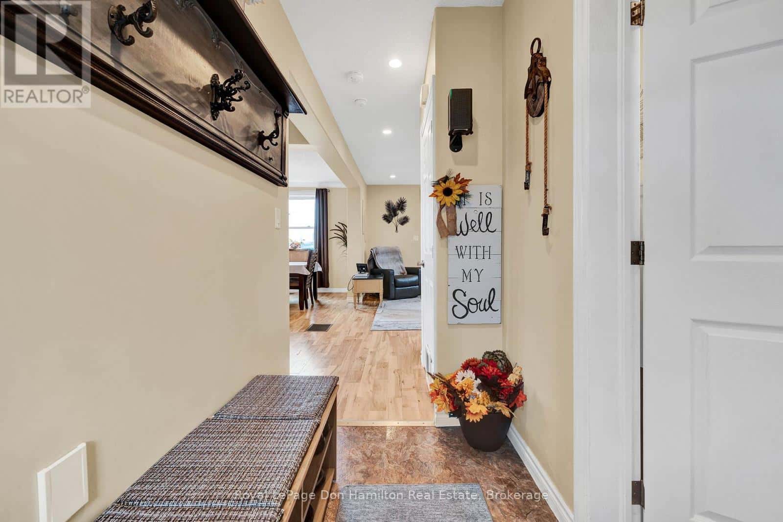 7078 86 LINE — North Perth (Wallace), Ontario - Photo 3 of 30