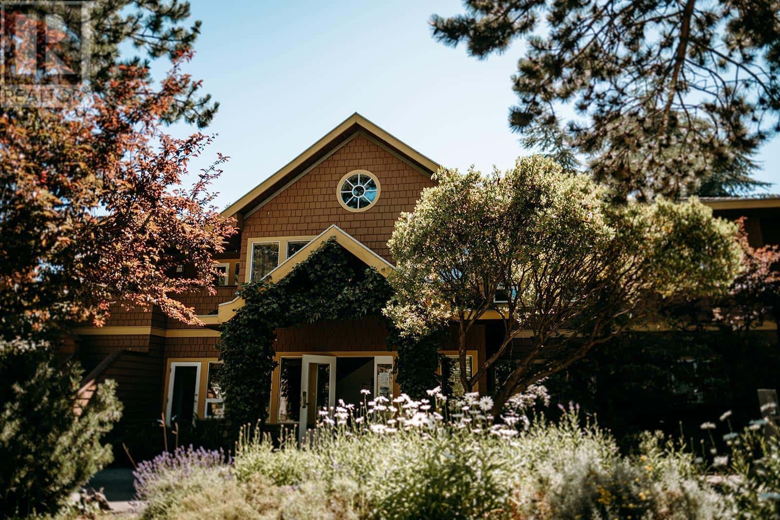 4 134 MADRONA DRIVE — Galiano Island, British Columbia - Photo 2 of 25