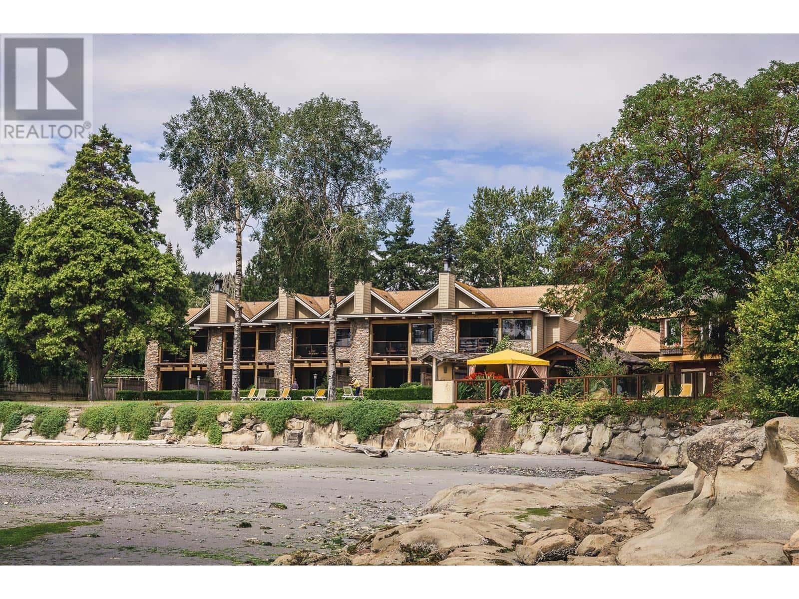 4 134 MADRONA DRIVE — Galiano Island, British Columbia - Photo 3 of 25