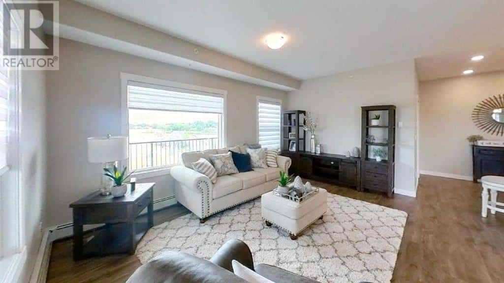 201, 499 Meadow Lake Court E — Brooks, Alberta - Photo 5 of 12