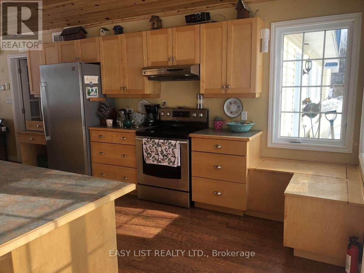 535 PERRIER ROAD - Photo 4 of 50, Hastings Highlands (Bangor Ward), Ontario