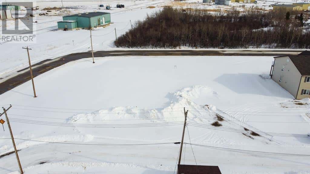 5 4th Street SE — Falher, Alberta - Photo 5 of 5