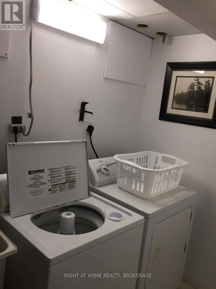 164 TRAFALGAR ROAD — Oakville (OO Old Oakville), Ontario - Photo 4 of 18