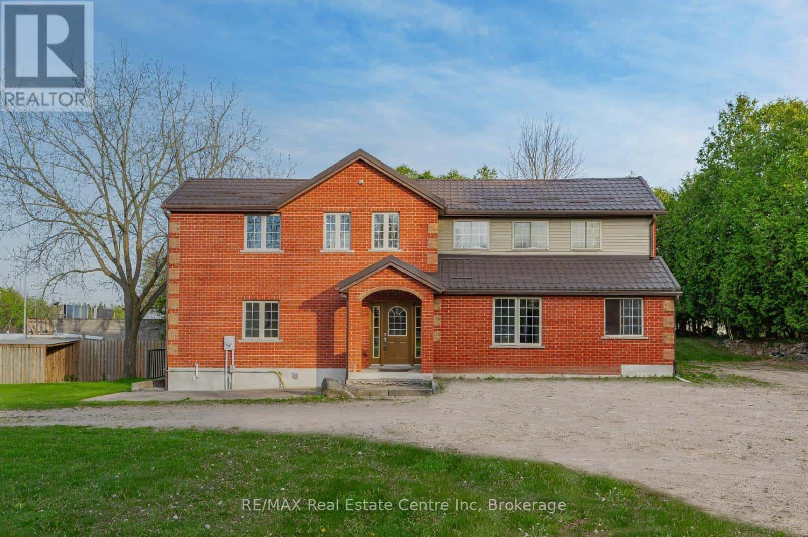 4 BROCK — Puslinch (Aberfoyle), Ontario - Photo 3 of 29