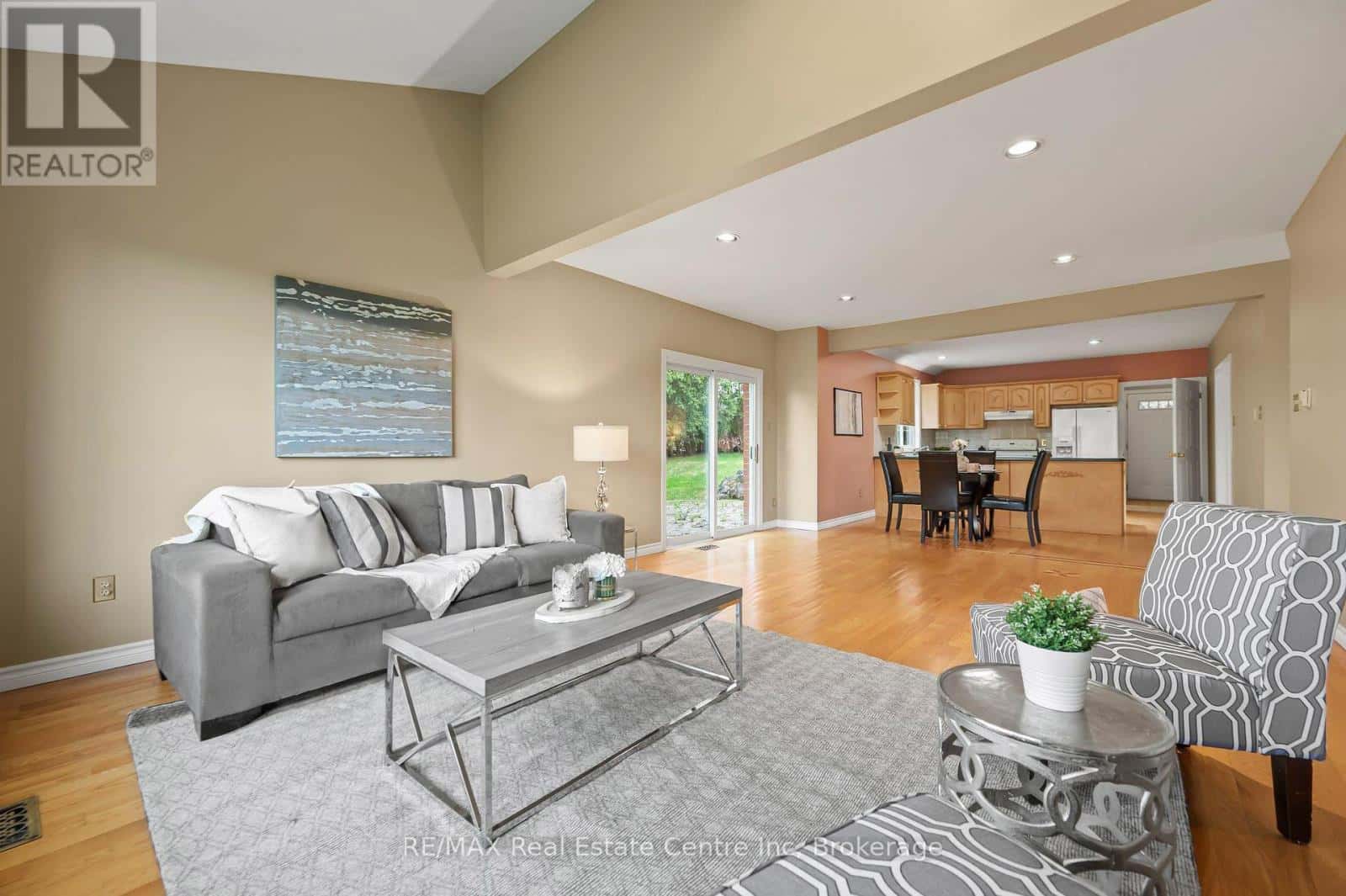 4 BROCK — Puslinch (Aberfoyle), Ontario - Photo 5 of 29