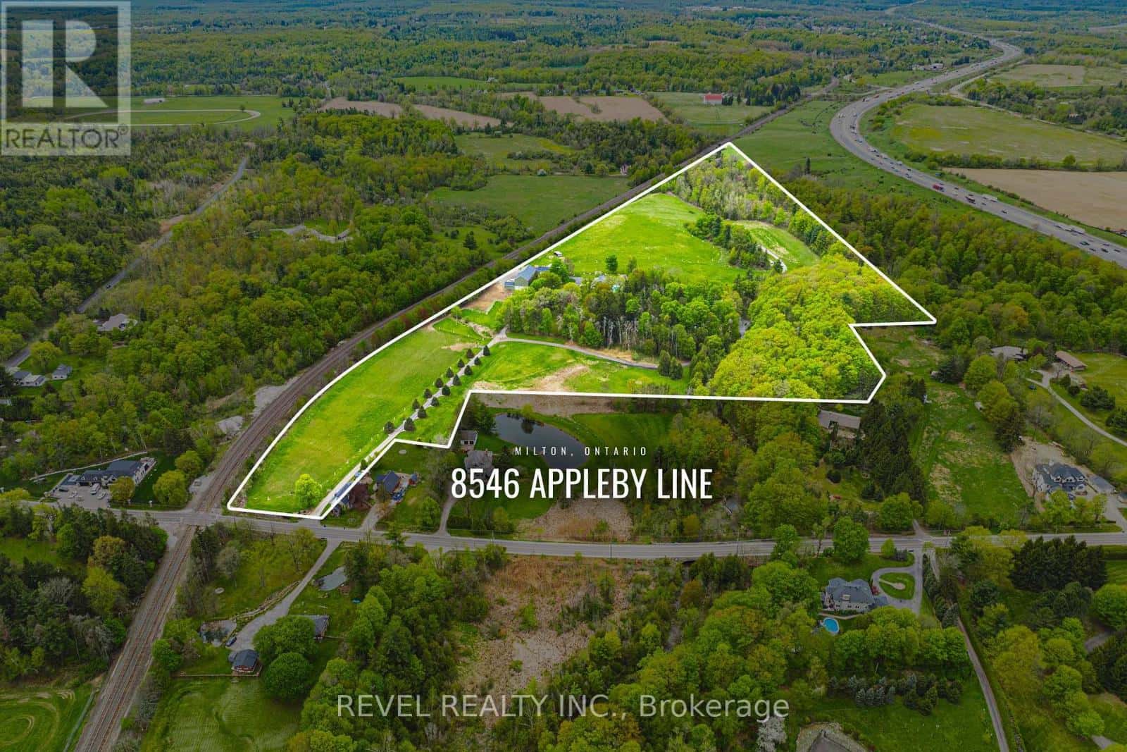 8546 APPLEBY LINE — Milton, Ontario - Photo 2 of 50