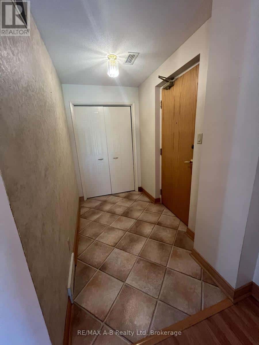 112 - 199 HOPE STREET E — East Zorra-Tavistock (Tavistock), Ontario - Photo 3 of 47