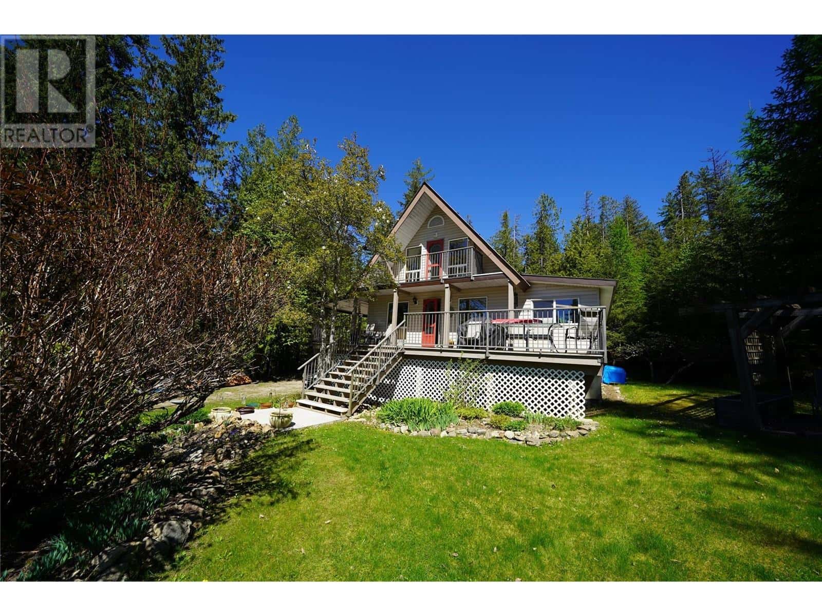 425 Alexander Road — Procter, British Columbia - Photo 2 of 81