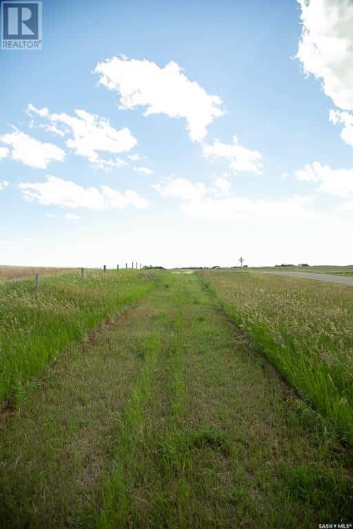 Valley View Estates - Lot: 10 Block: B — Longlaketon Rm No. 219, Saskatchewan - Photo 3 of 15