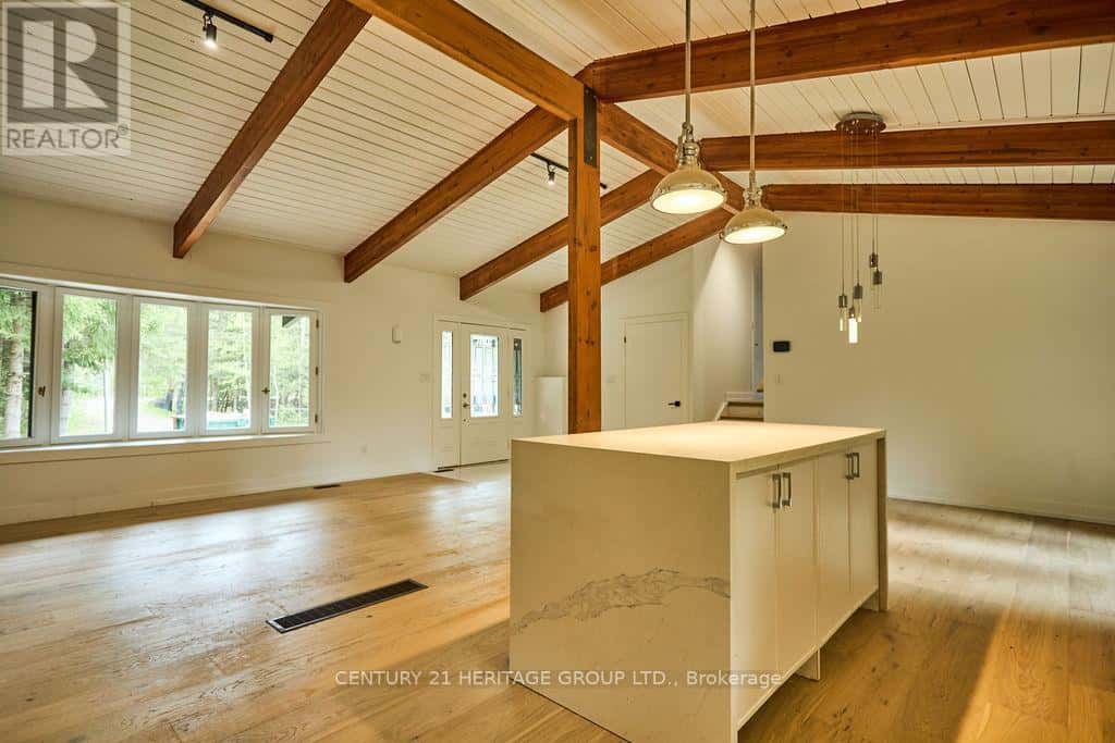 5732 10 LINE — Erin, Ontario - Photo 3 of 39