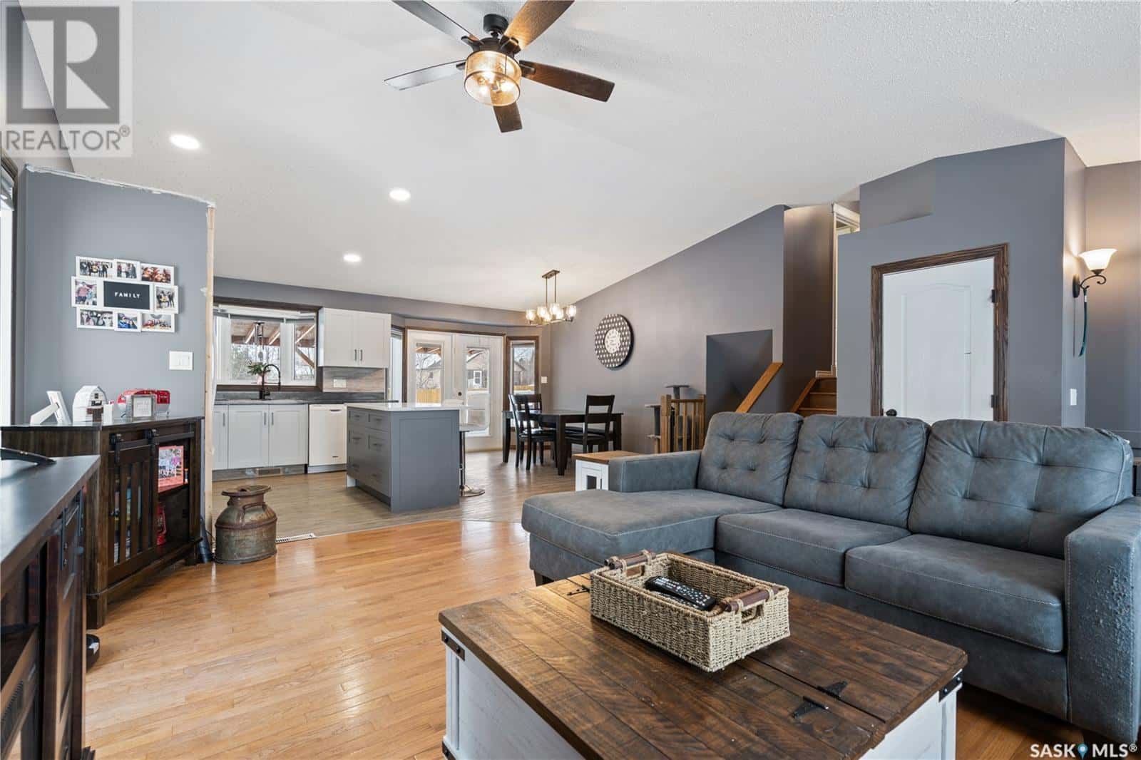 209 1st STREET W — Pierceland, Saskatchewan - Photo 3 of 42