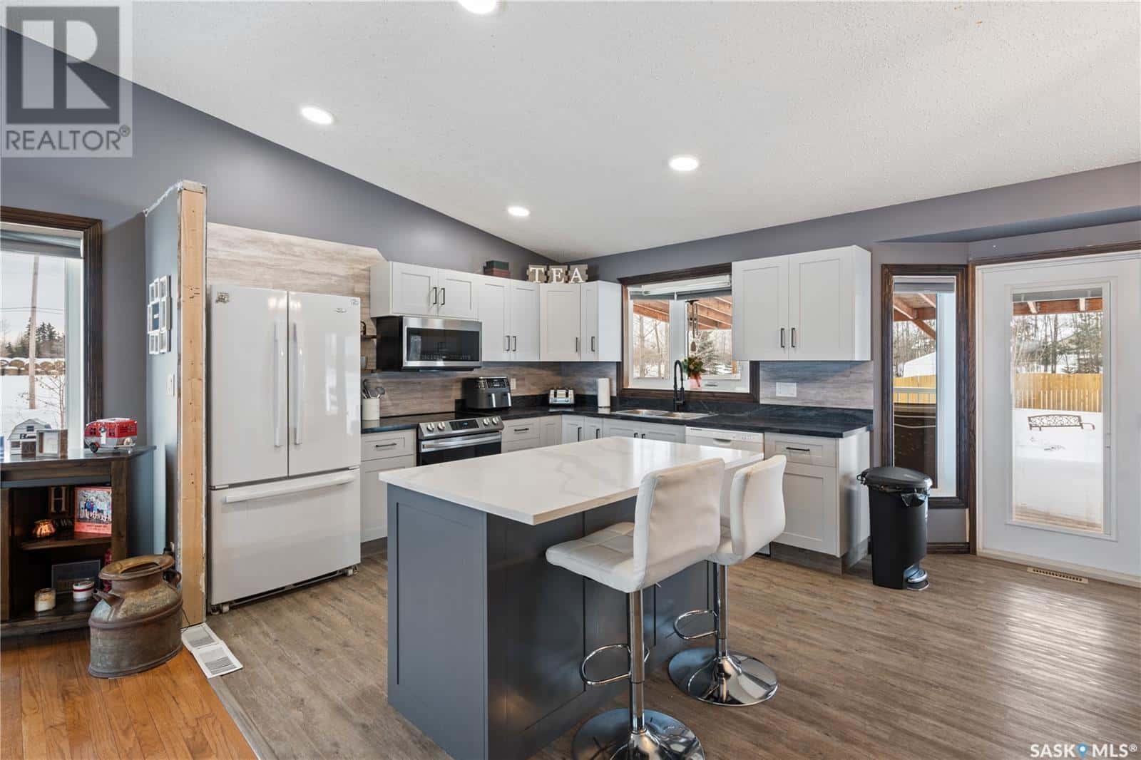 209 1st STREET W — Pierceland, Saskatchewan - Photo 5 of 42