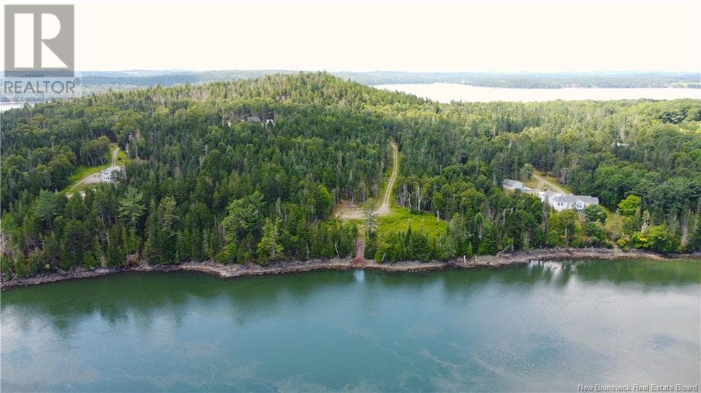 379 Hills Point Road — Oak Bay, New Brunswick - Main photo