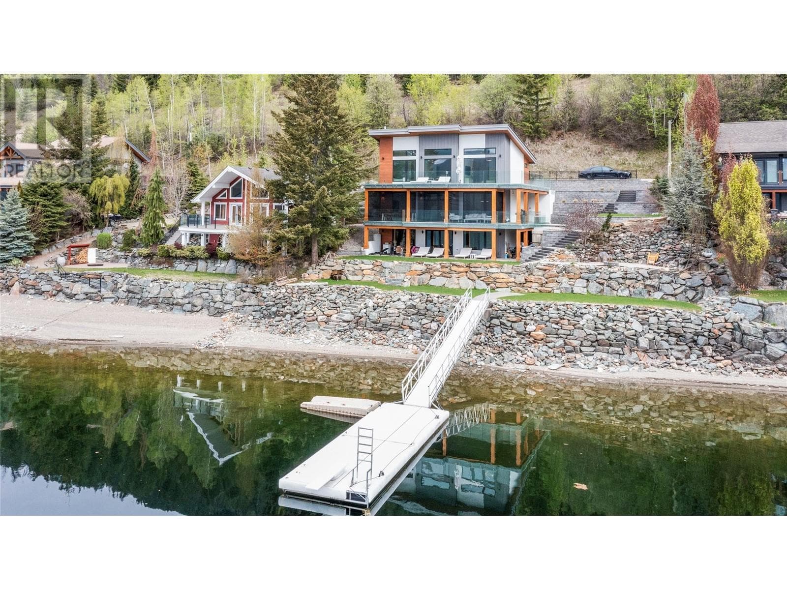 8200 Squilax Anglemont Road Unit# 6 — Anglemont, British Columbia - Main photo