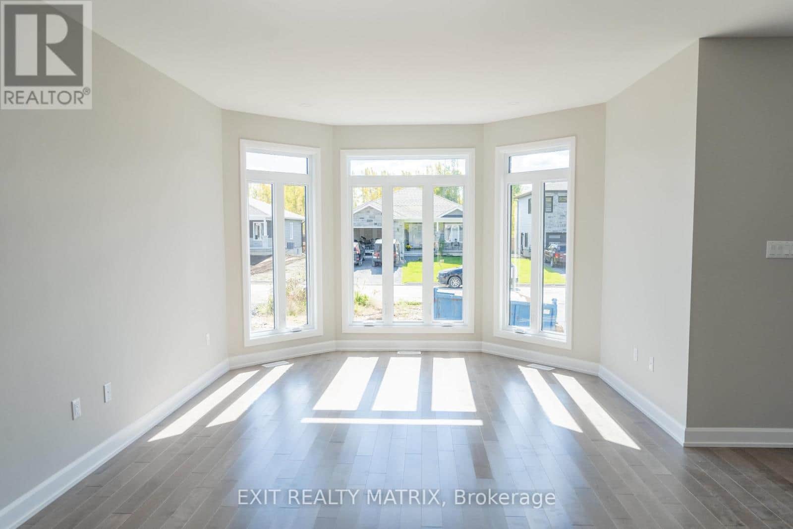 1408 CAROLINE COURT - Photo 4 of 20, Cornwall, Ontario