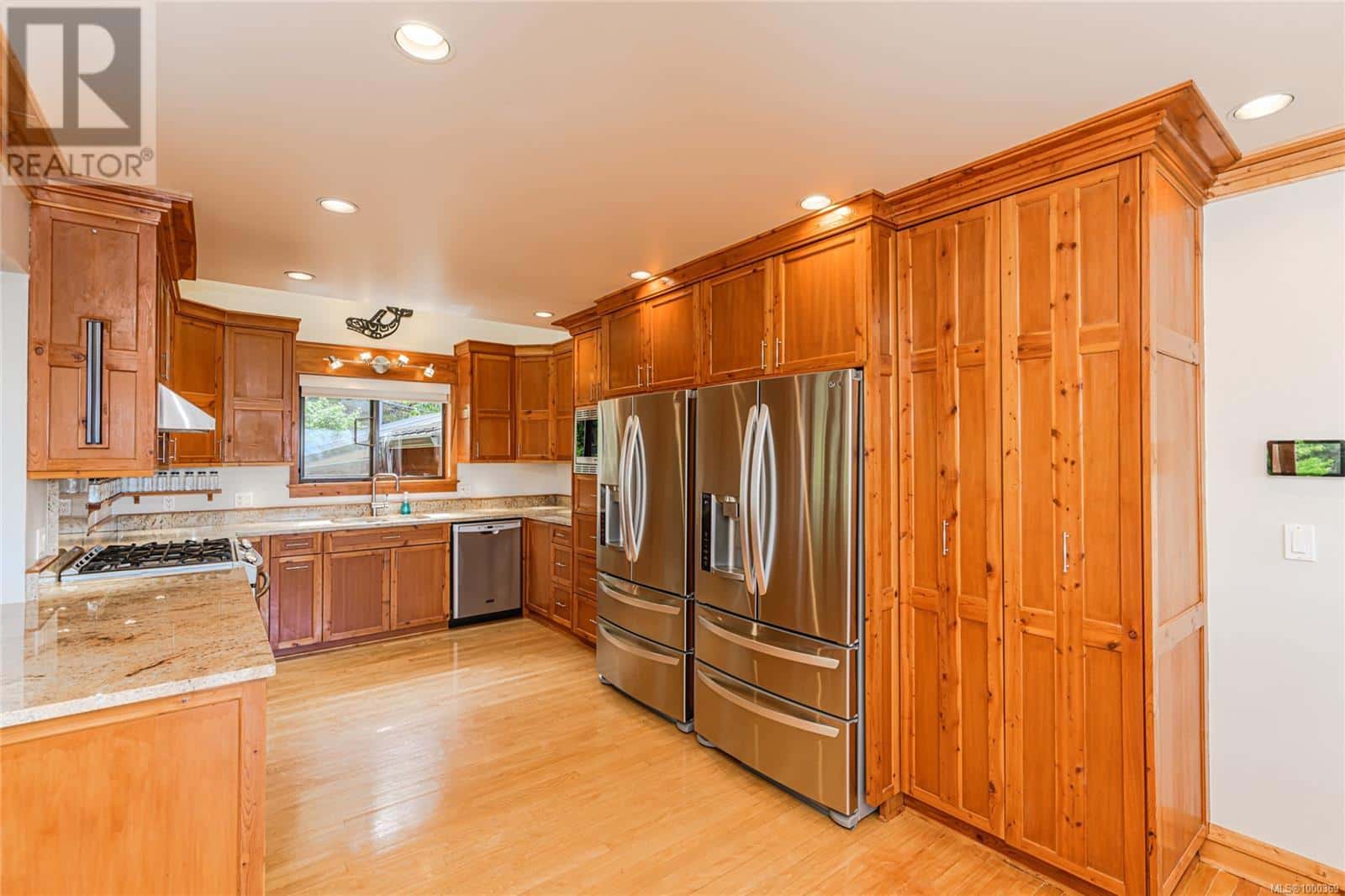 200 Wilkie Way — Salt Spring, British Columbia - Photo 2 of 82