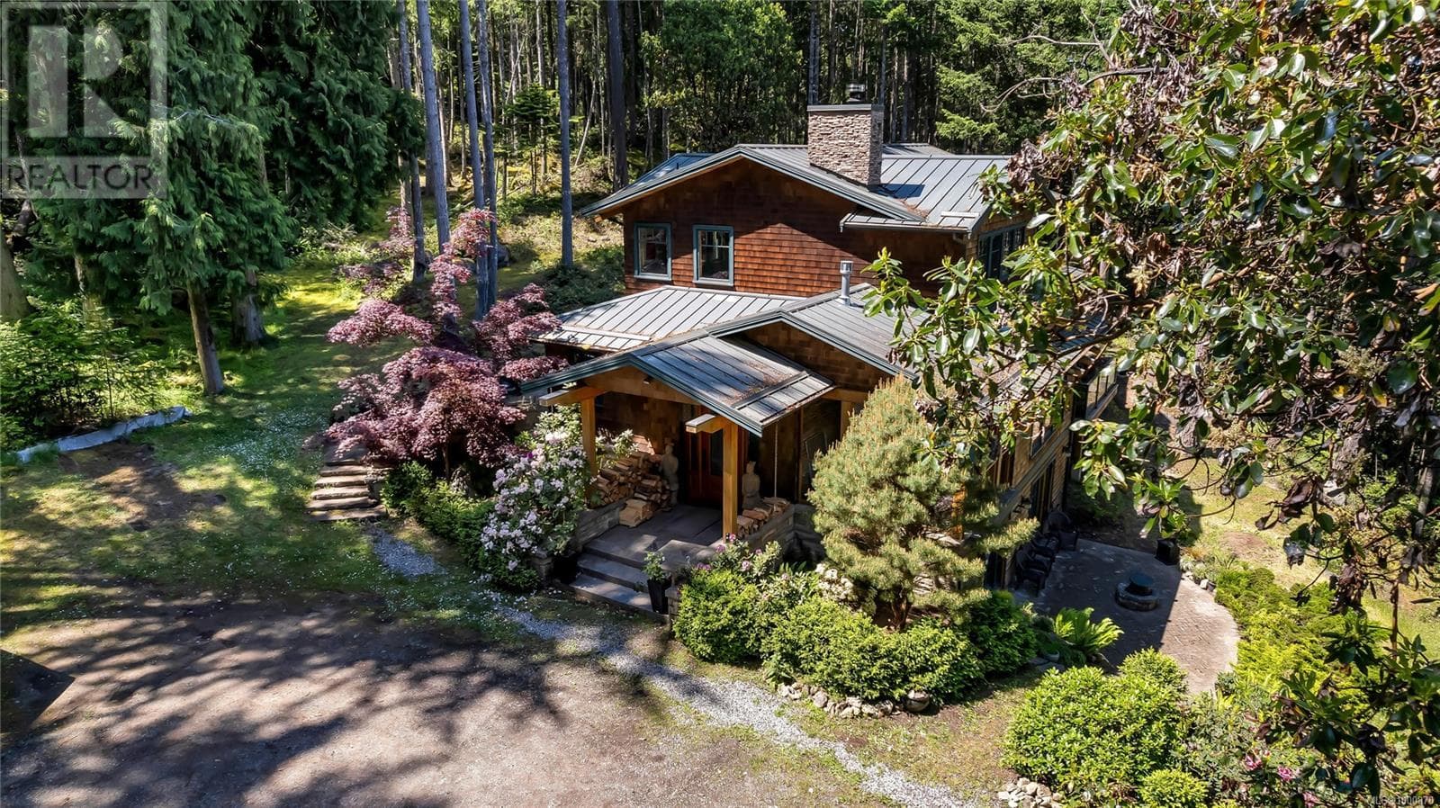 260 Little Mountain Rd — Salt Spring, British Columbia - Main photo