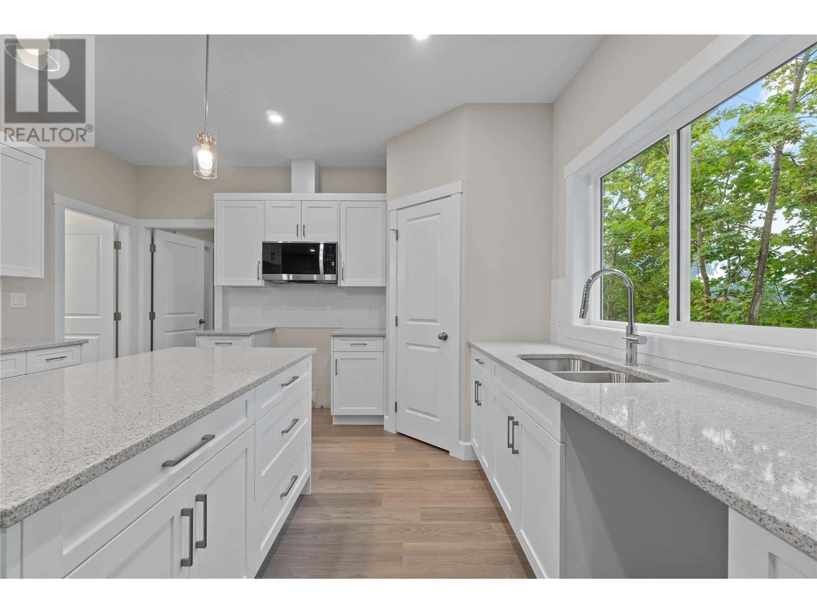 806 Cliff Avenue Unit# 104 — Enderby, British Columbia - Photo 4 of 88