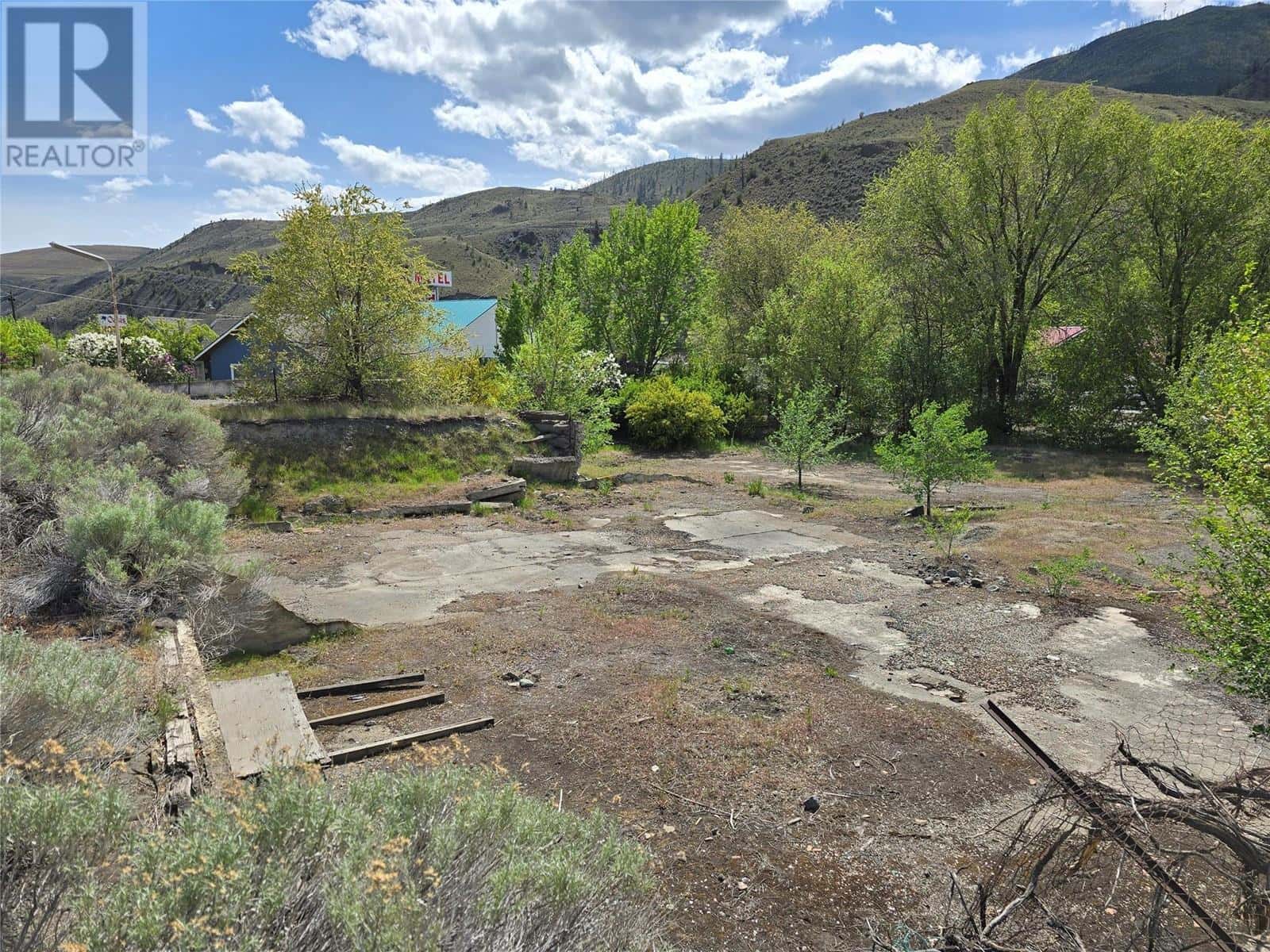 1170 TRANS CANADA Highway — Cache Creek, British Columbia - Photo 4 of 6