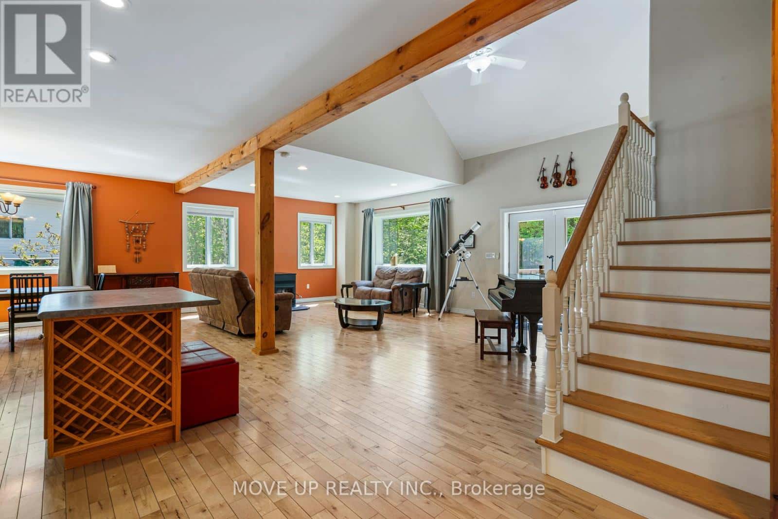 1884 BRUNEL ROAD — Huntsville (Brunel), Ontario - Photo 5 of 43