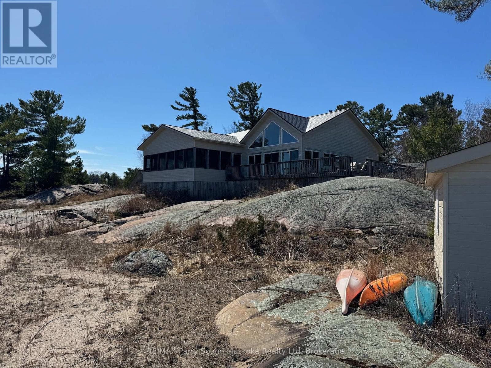 1 B844 — The Archipelago (Archipelago North), Ontario - Main photo