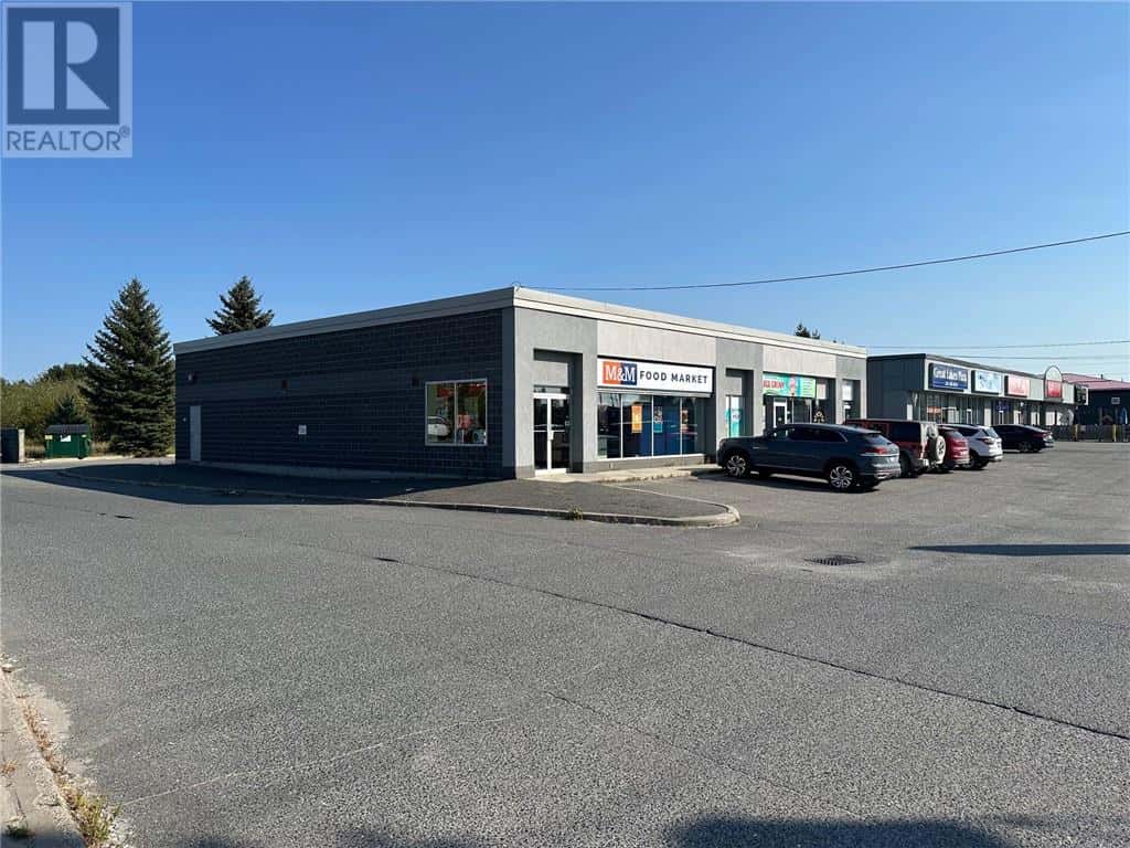 Val Caron, Ontario — Val Caron, Ontario - Photo 3 of 13