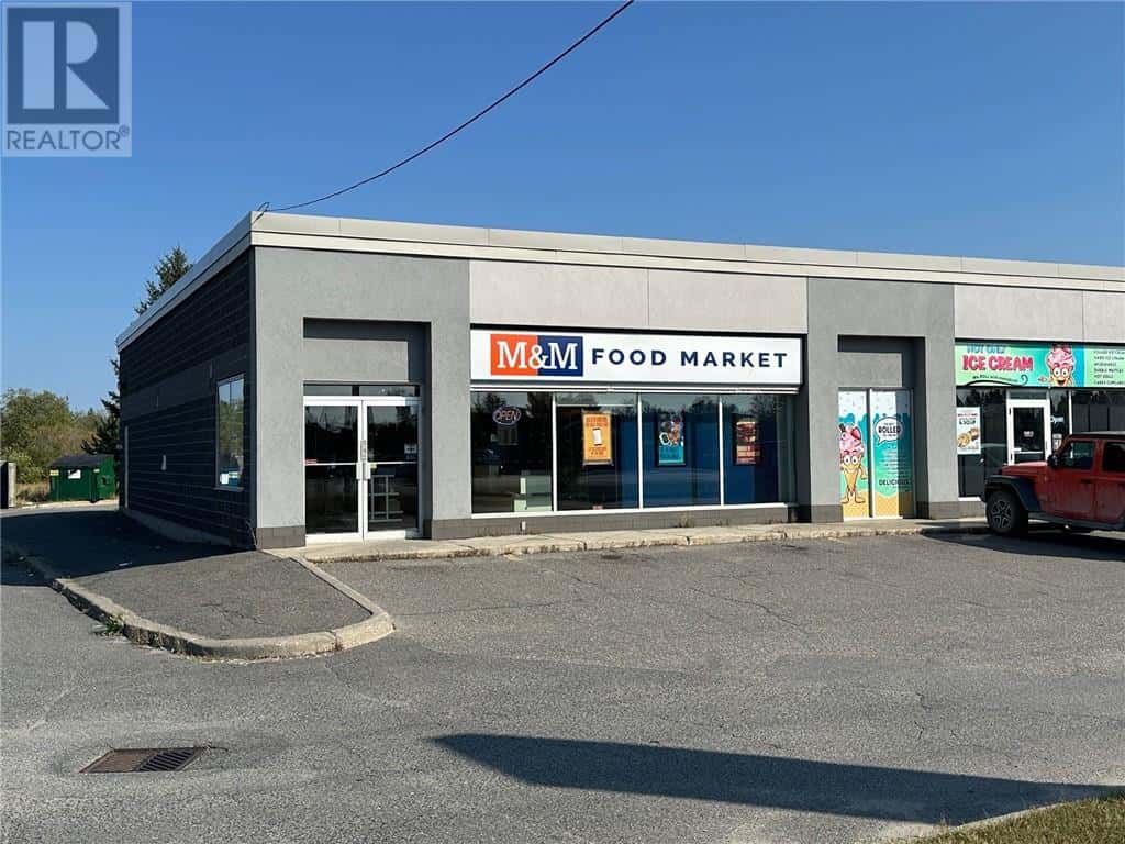 Val Caron, Ontario — Val Caron, Ontario - Photo 5 of 13