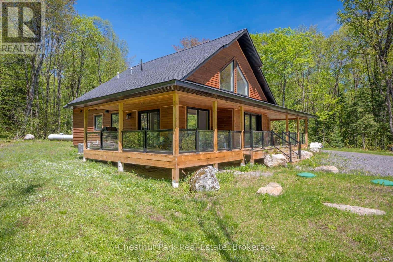 1299 HEKKLA ROAD — Muskoka Lakes (Cardwell), Ontario - Photo 5 of 41