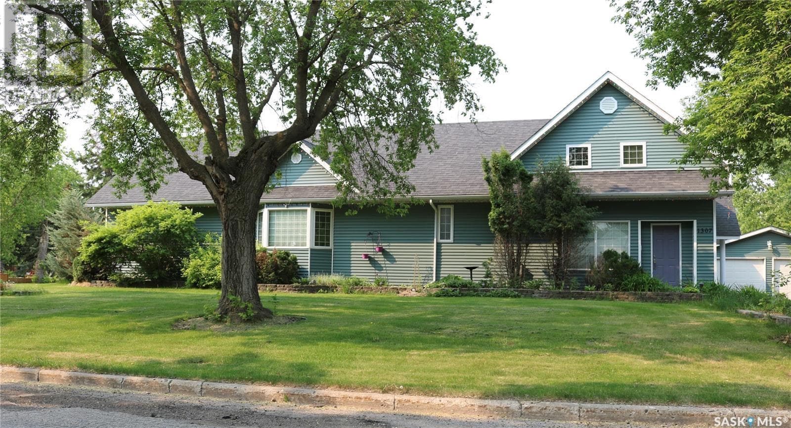 1307 Windover AVENUE — Moosomin, Saskatchewan - Main photo