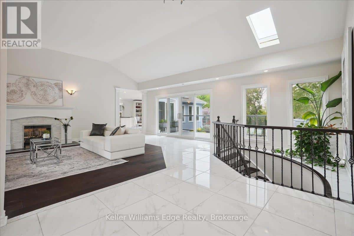 20 CRAVEN AVENUE — Burlington (Grindstone), Ontario - Photo 4 of 50