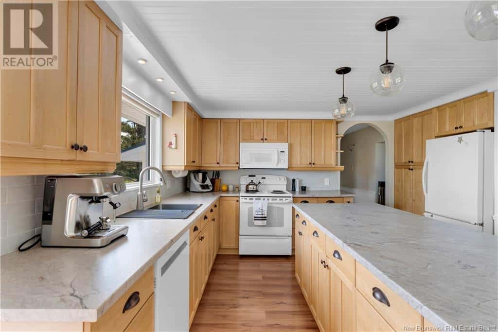 20 Jaillet Street — Grande-Digue, New Brunswick - Photo 5 of 47