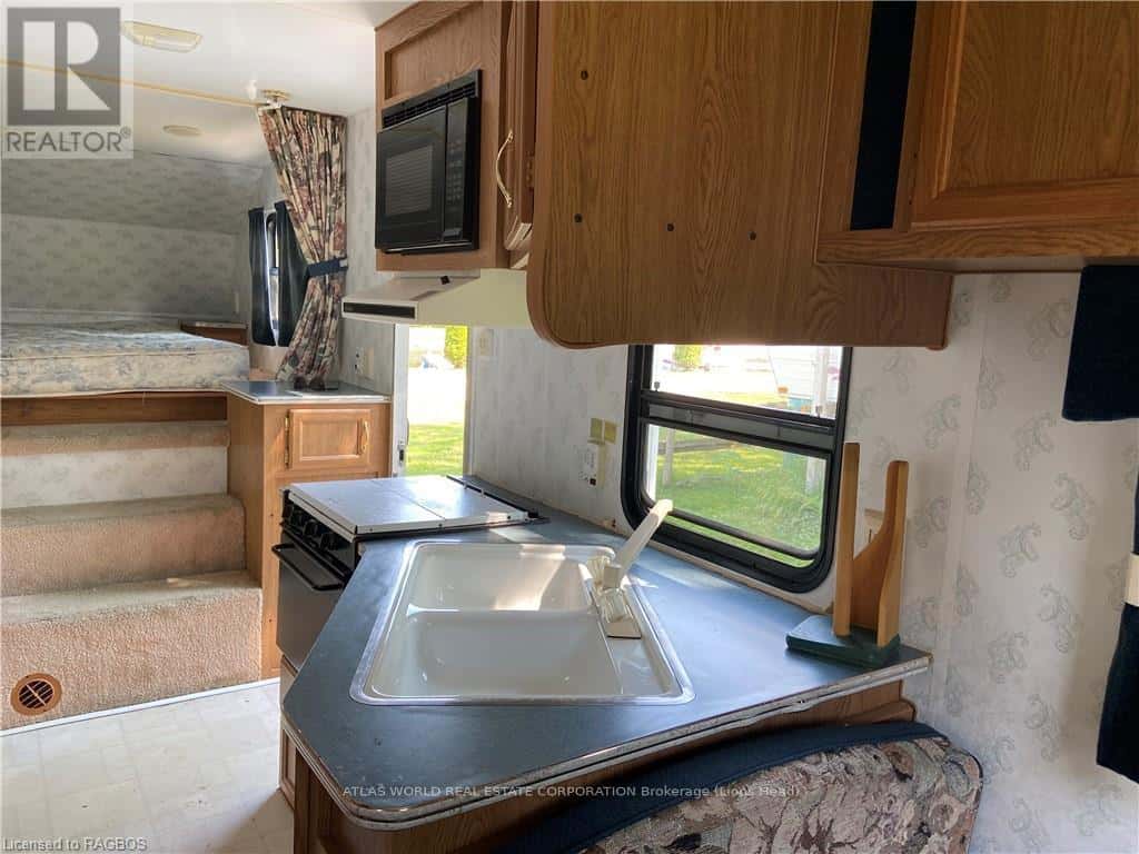 6 - 9 TAMARAC ROAD — Northern Bruce Peninsula, Ontario - Photo 3 of 18