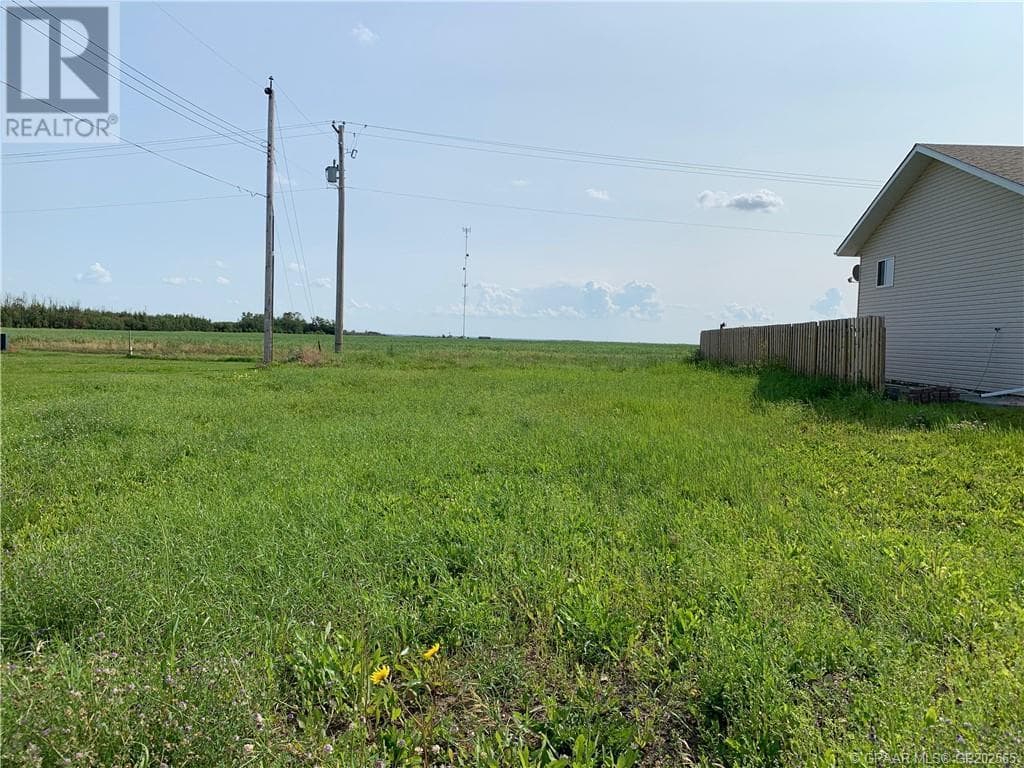 5213 42 Avenue — Grimshaw, Alberta - Main photo