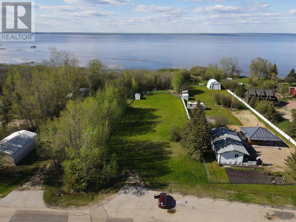 Lot 7 Peace River Ave — Joussard, Alberta - Photo 3 of 12