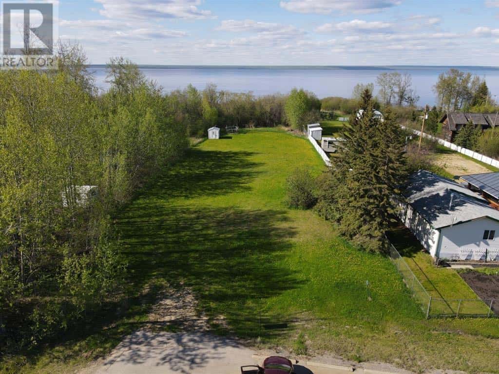 Lot 7 Peace River Ave — Joussard, Alberta - Photo 5 of 12