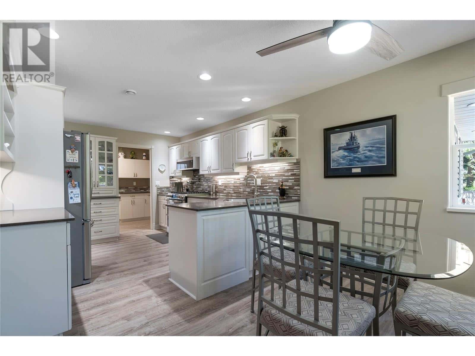 1047 Wharf Road — Scotch Creek, British Columbia - Photo 3 of 97